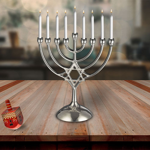 חנוכייה מתכת קנים זהב עם מגן דוד 18×16 ס״מ